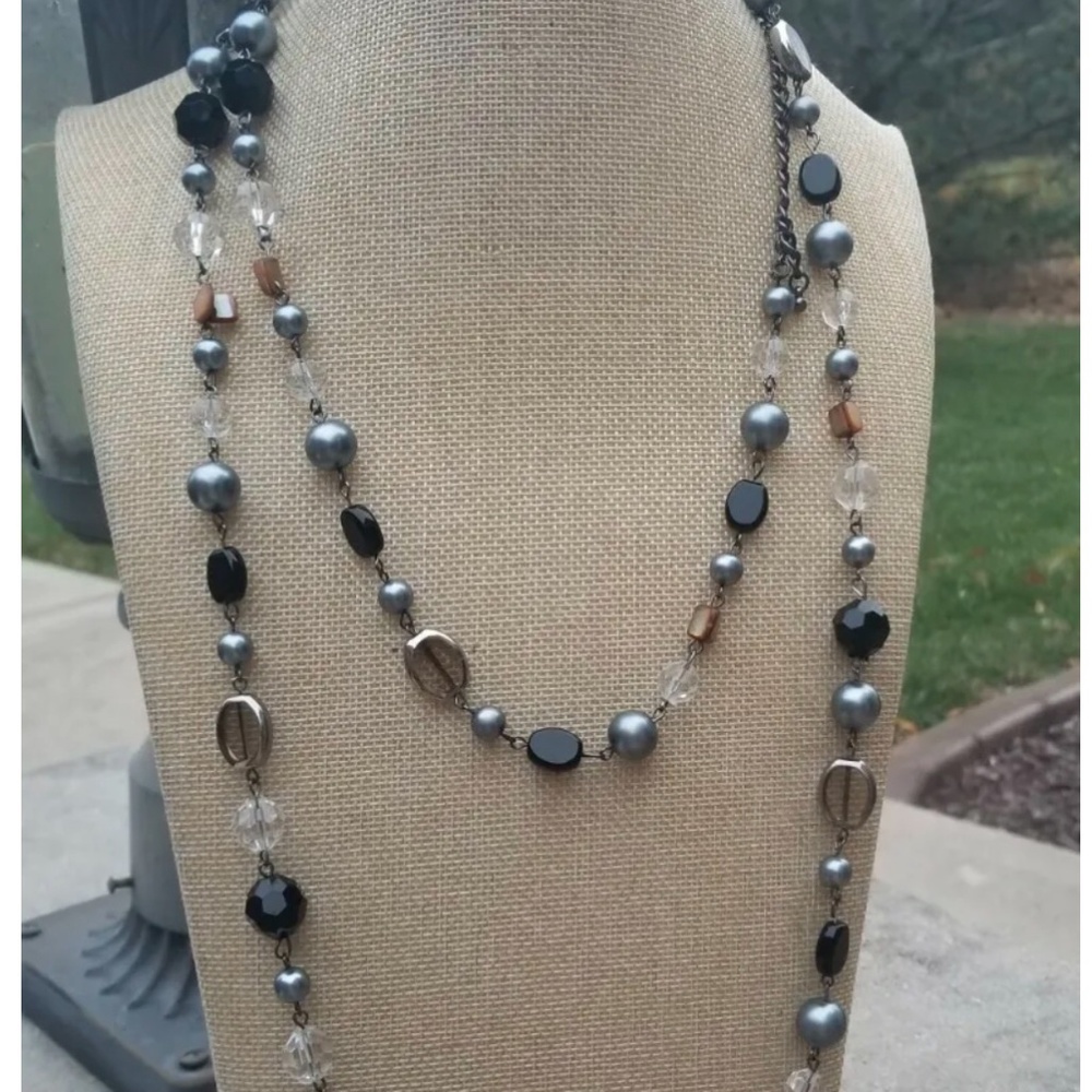 MODERN  PREMIER DESIGNS Glass & Shell Bead Necklace 56.5-58"